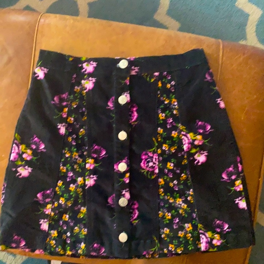 🎉HP🎉 BDG by Urban Outfitters Skirt Small-P